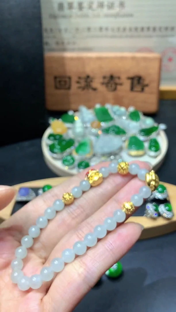 足金镶嵌手链翡翠团购