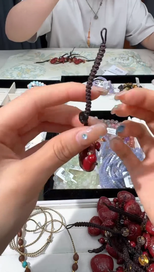 【闪购商品】水晶手串未镶嵌F039朱sha福袋挂件