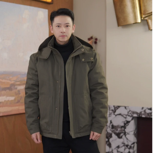 2025新款连帽可拆卸立领90白鸭绒休闲百搭经典复古中长款羽绒服