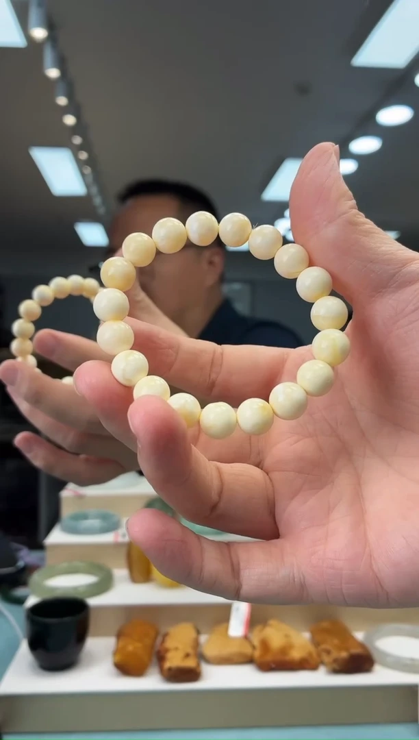 手串琥珀未镶嵌手串