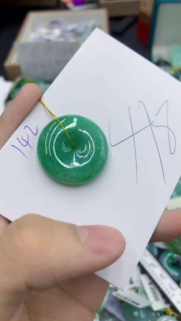 翡翠未镶嵌颈饰11111111111111111111