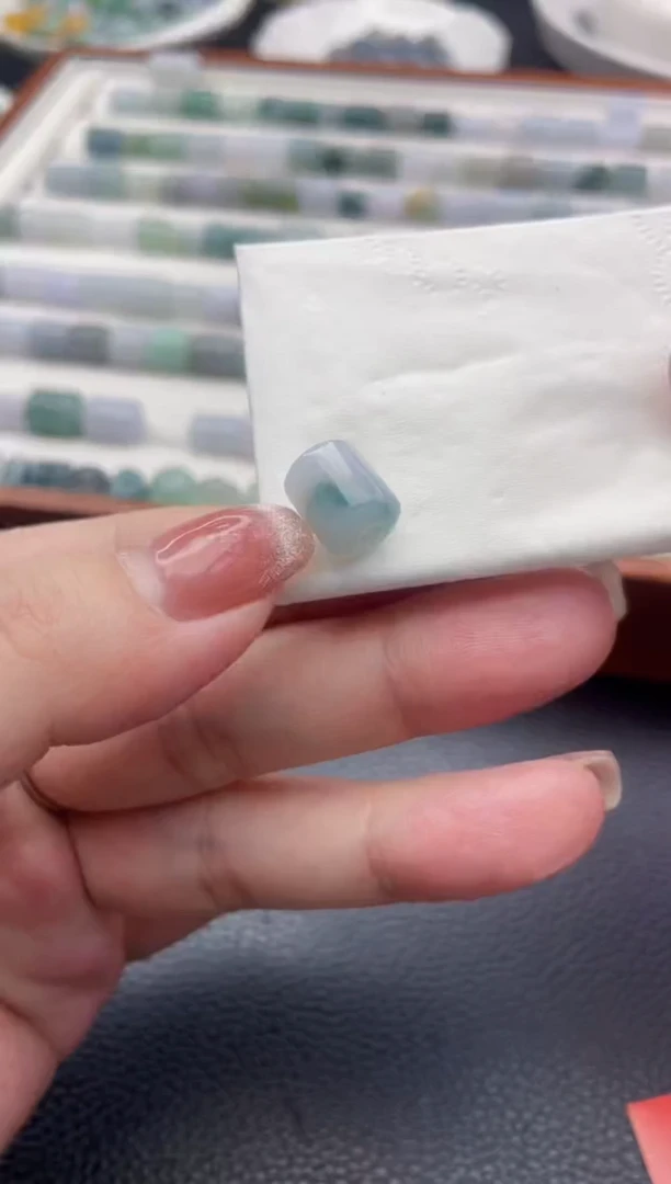 【闪购商品】定制翡翠未镶嵌珠子