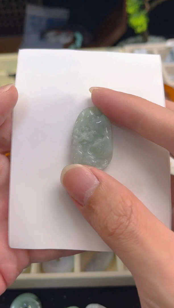翡翠未镶嵌颈饰天然翡翠