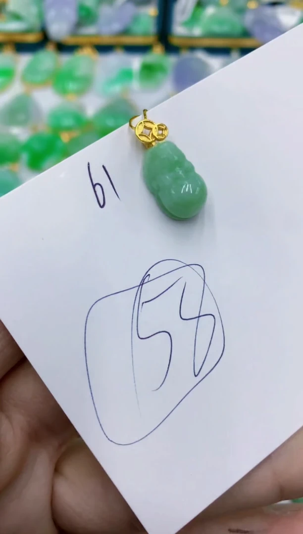 翡翠未镶嵌颈饰1111111111