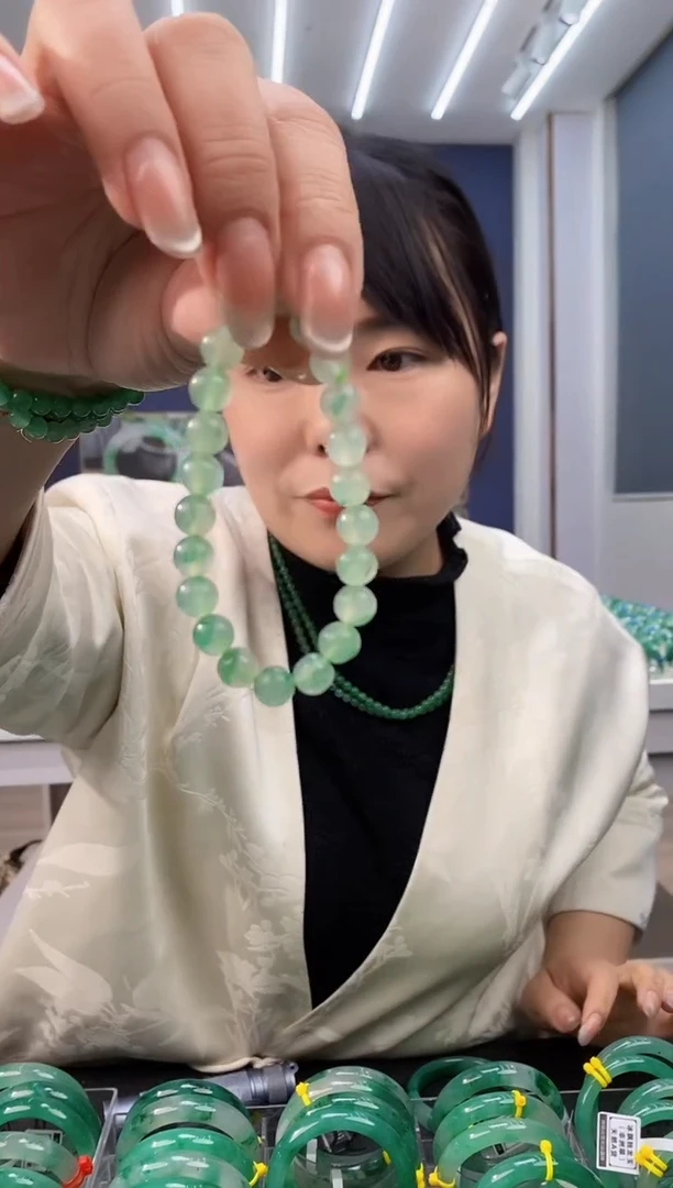 【闪购商品】石英质玉手镯未镶嵌123