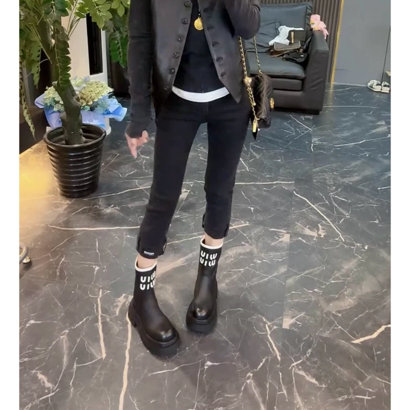 2025年秋季新款高腰直筒牛仔裤女时尚开叉款小个子九分弹力烟管裤