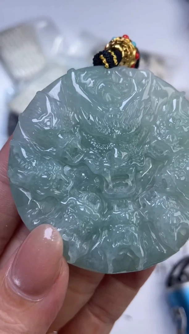 翡翠挂件未镶嵌316757 /多样性发一件