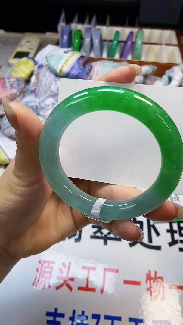 无非金属时尚处理女士手镯