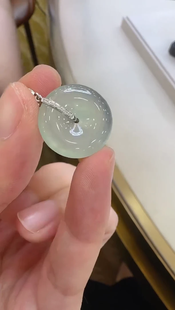 翡翠18K金镶嵌吊坠(不含链)多样性团购发一件
