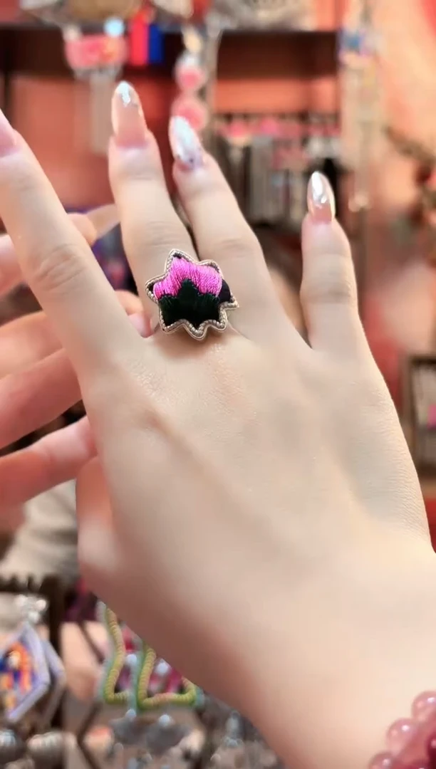 织绣云织谣民族风精美饰品   640