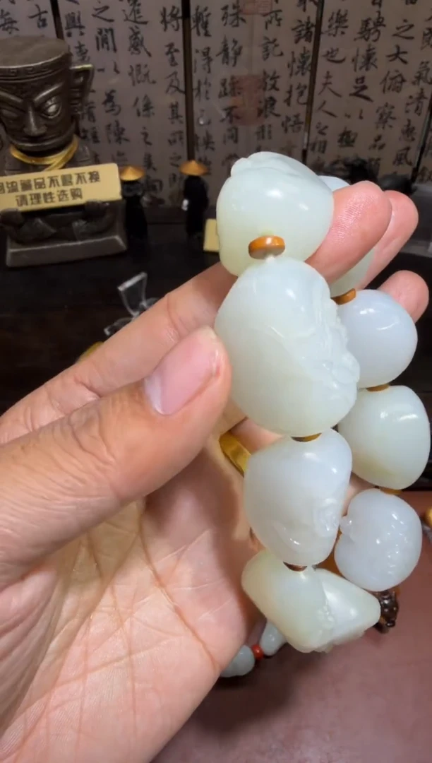 未镶嵌和田玉挂件和田玉