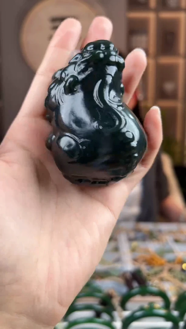 颈饰未镶嵌和田玉拍一发一，拍一发一