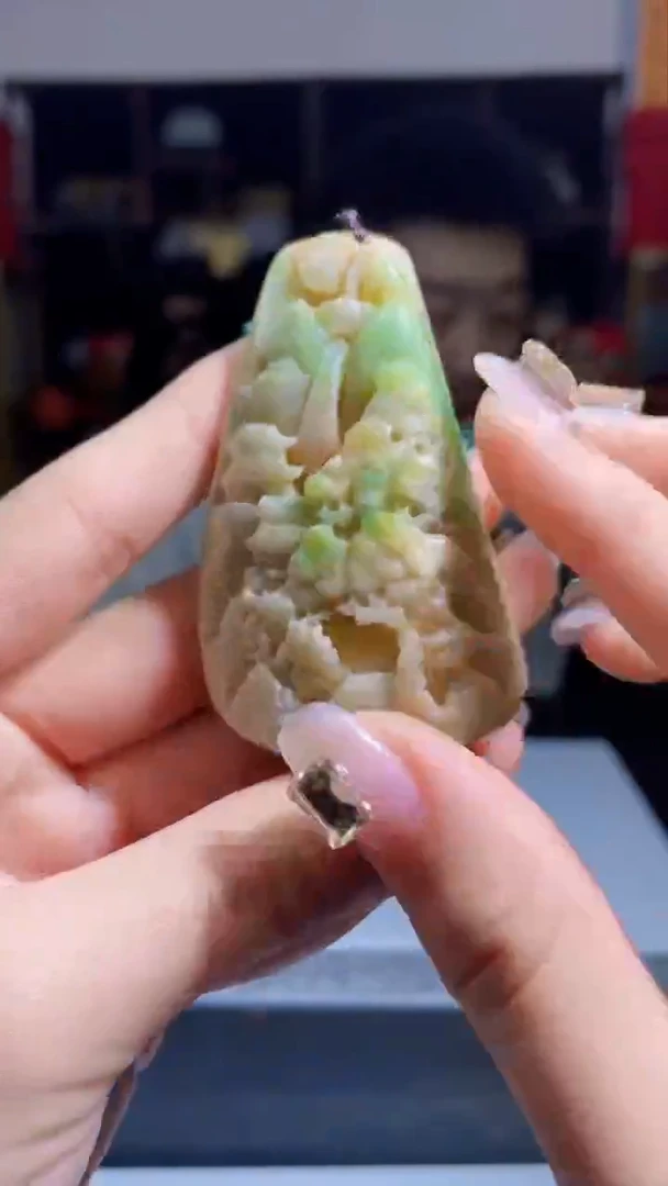 【闪购商品】翡翠吊坠(不含链)未镶嵌A78