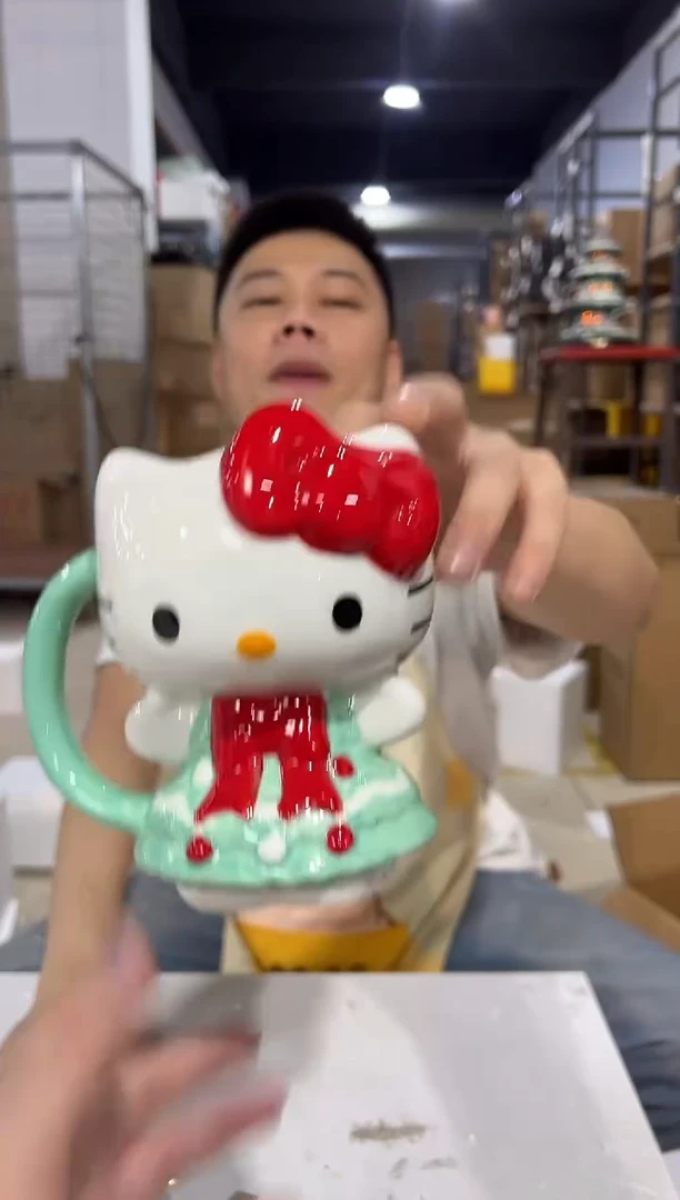 瓷片圣诞绿色裙子kt全身杯