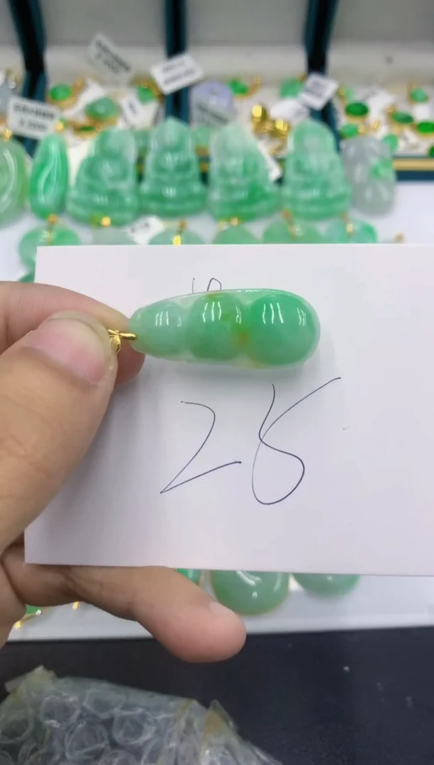 颈饰未镶嵌翡翠1111111111