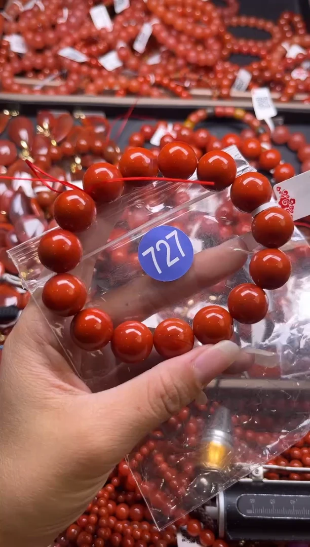南红玛瑙未镶嵌珠宝奇石727-15