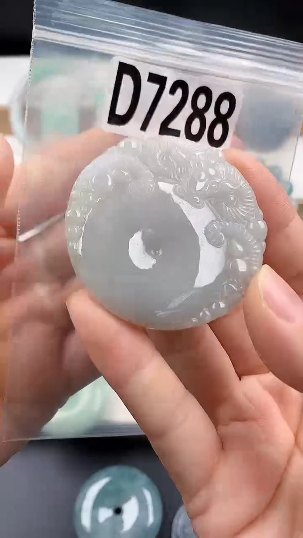 颈饰未镶嵌翡翠天然翡翠吊坠挂件