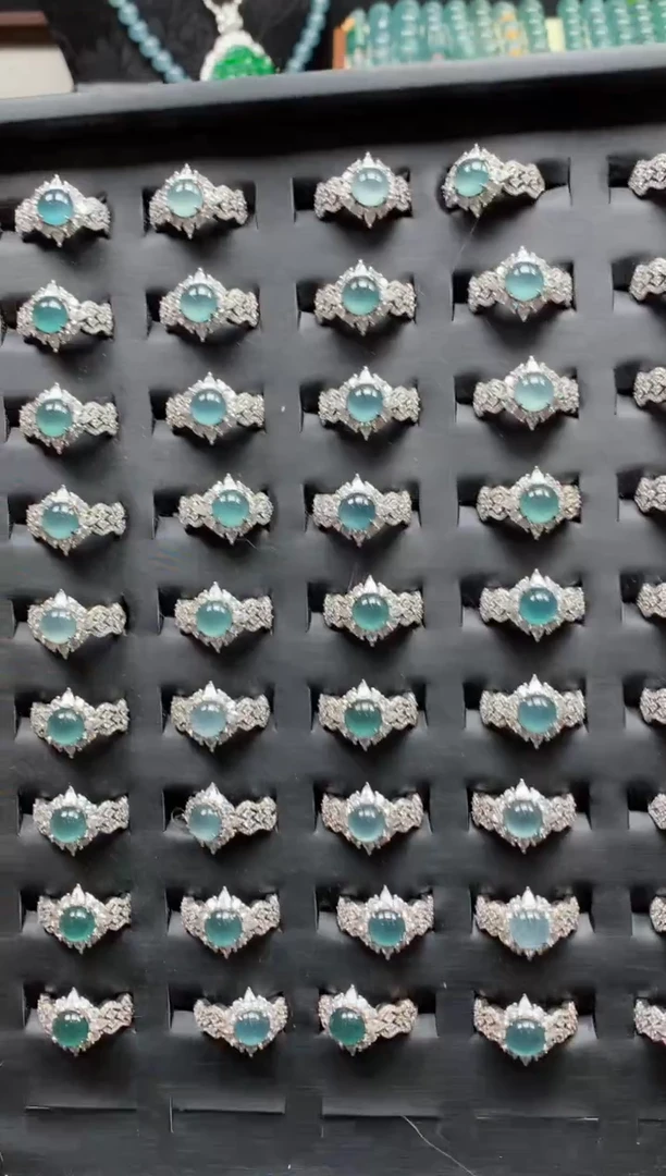 翡翠银S925镶嵌颈饰多样性发其一（蕾丝款32004）不退