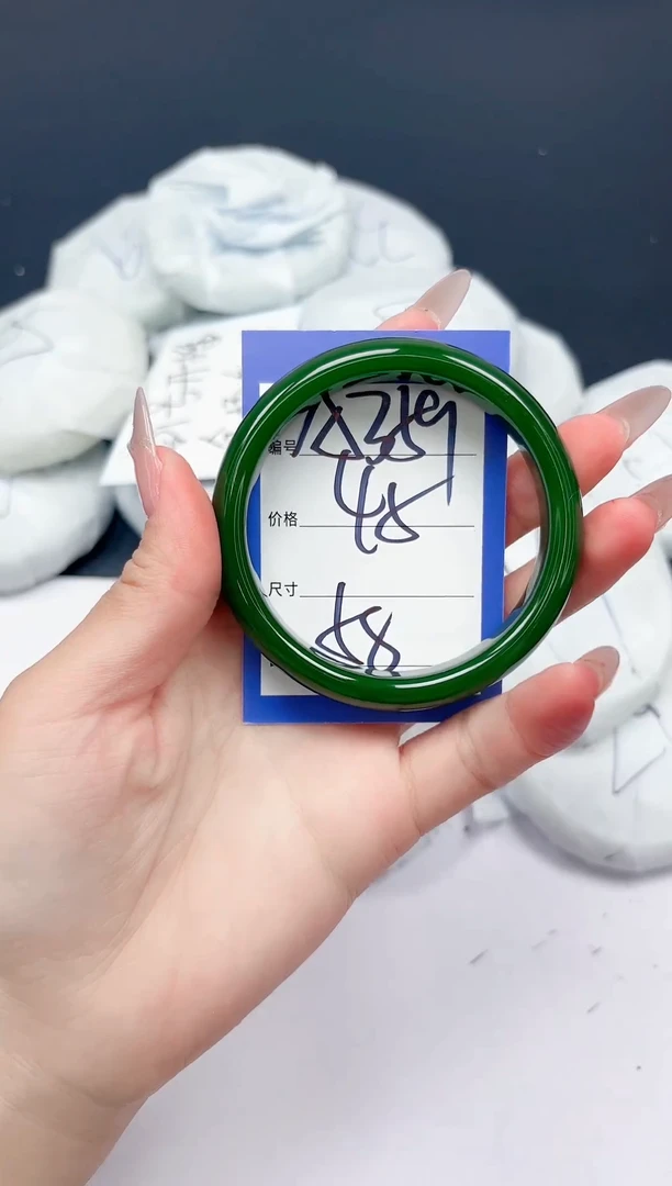 未镶嵌手镯石英质玉A359/58