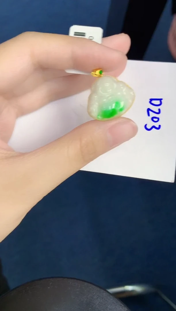 翡翠18K金镶嵌颈饰天然翡翠緬甸A貨