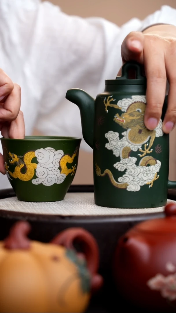 茶壶紫砂童*民国绿集思泥绘龙+杯