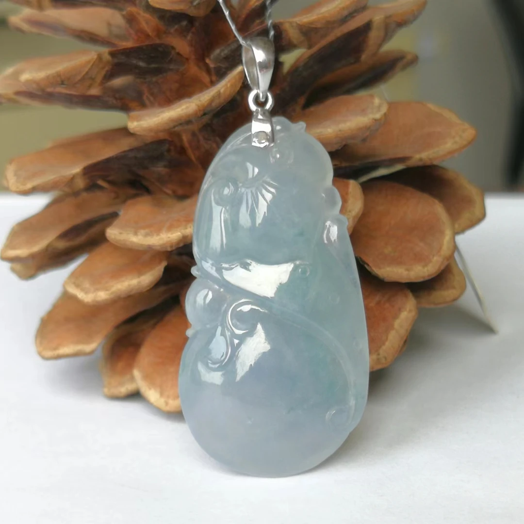 18K金翡翠如意挂件