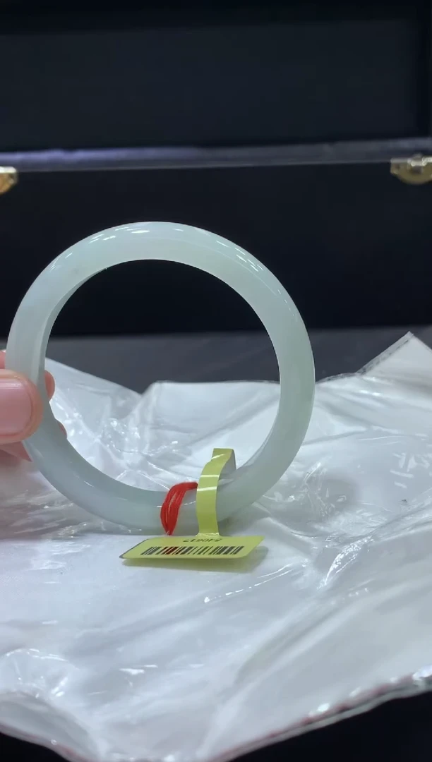 未镶嵌手镯翡翠翡翠手镯