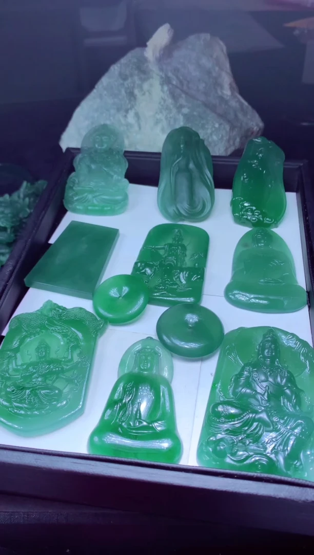 未镶嵌定制翡翠天然翡翠A货吊坠 官方基地发货