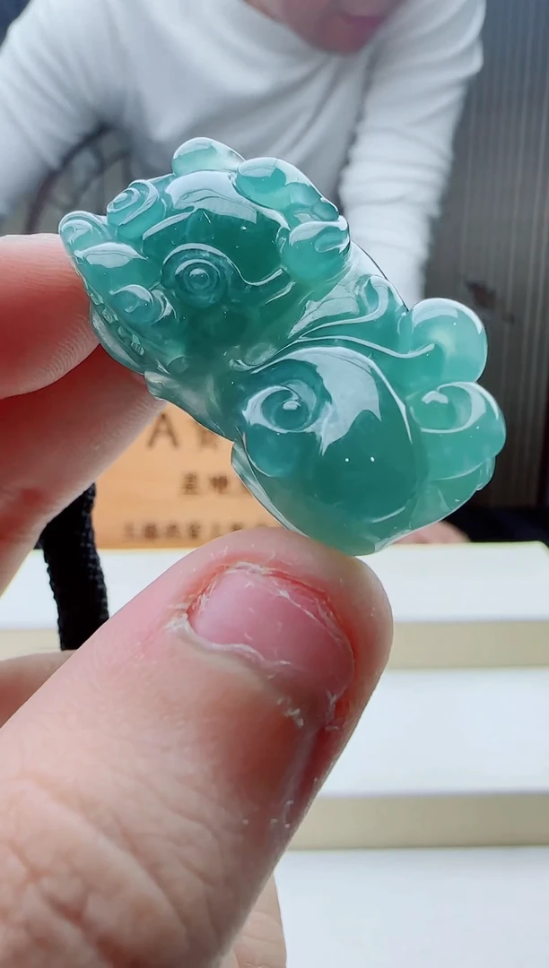 颈饰未镶嵌翡翠多样性发其一