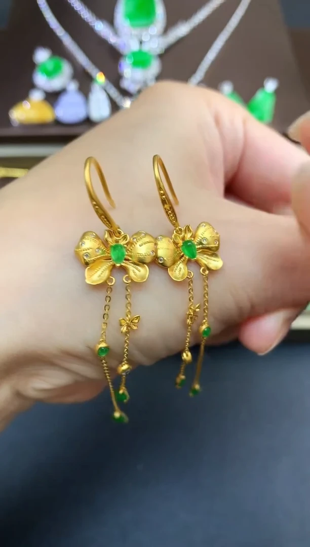 18K金镶嵌翡翠耳饰226|