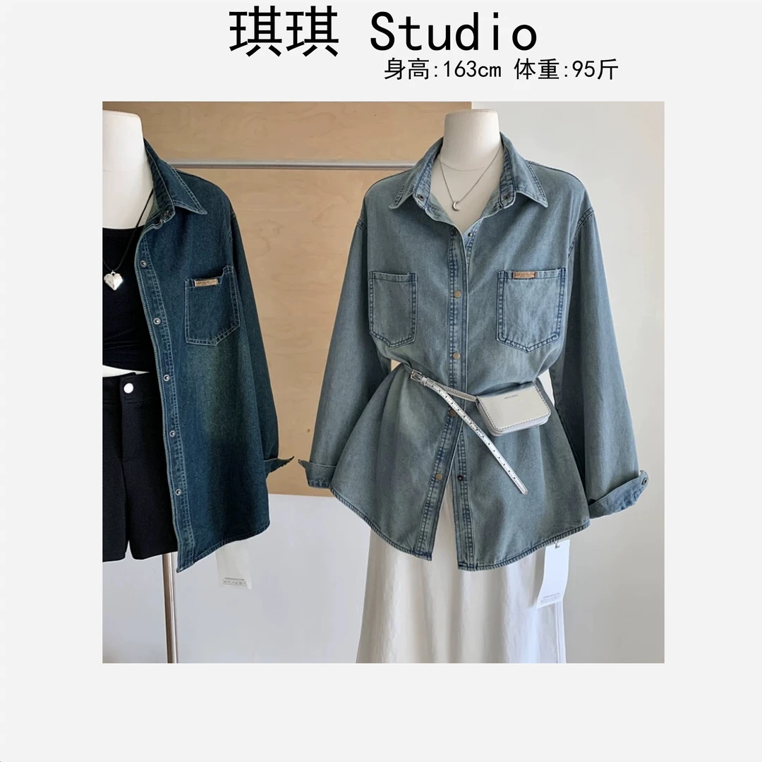 早春新款气质时尚翻领摁扣咖标字母显瘦减龄百搭牛仔衬衫3115-C