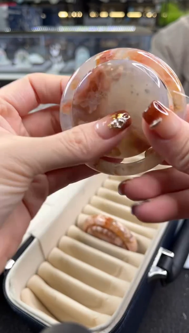 未镶嵌手镯石英质玉尘*丷圈口（赠品镯心）