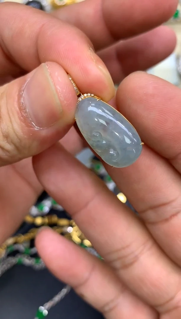 翡翠18K金镶嵌颈饰48-中国好珍宝