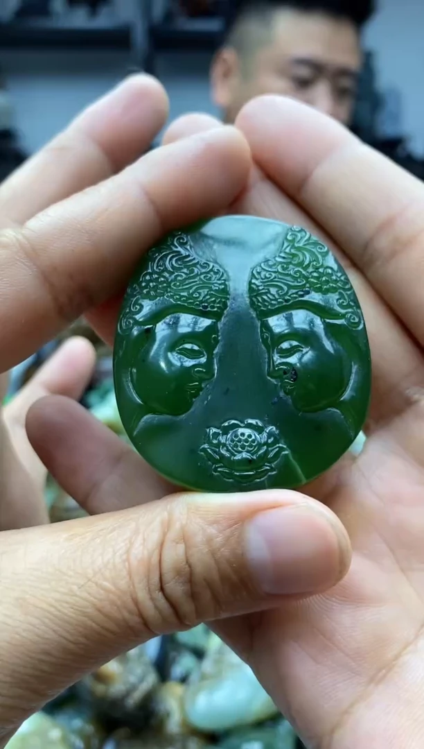 未镶嵌和田玉把件1