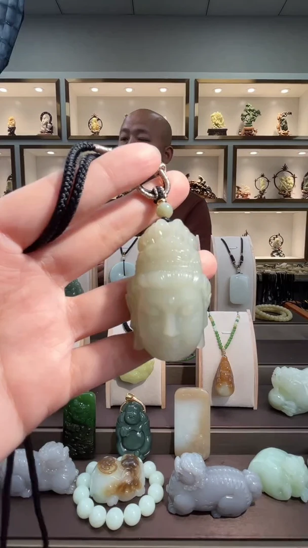 颈饰未镶嵌和田玉苏