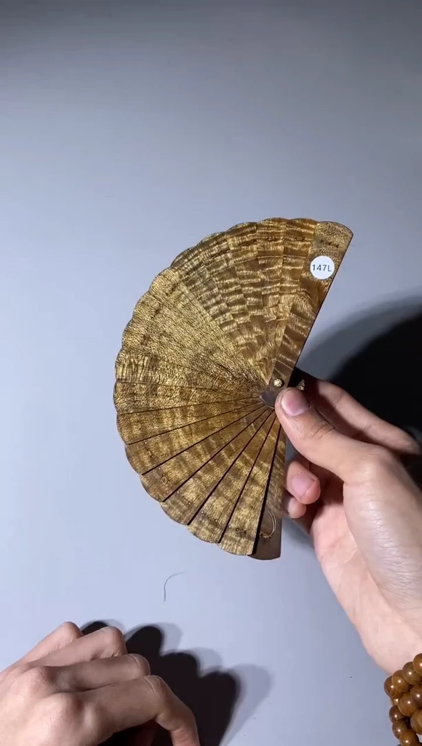 【闪购商品】金丝楠147号10cm金丝楠迷你扇