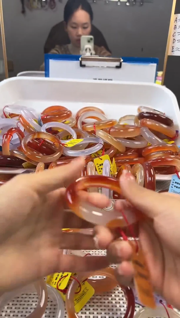 手镯玛瑙/玉髓未镶嵌葡**子152