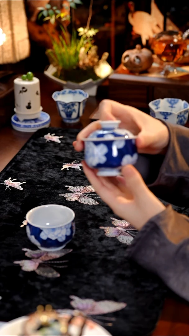 玫瑰布袋盖碗······