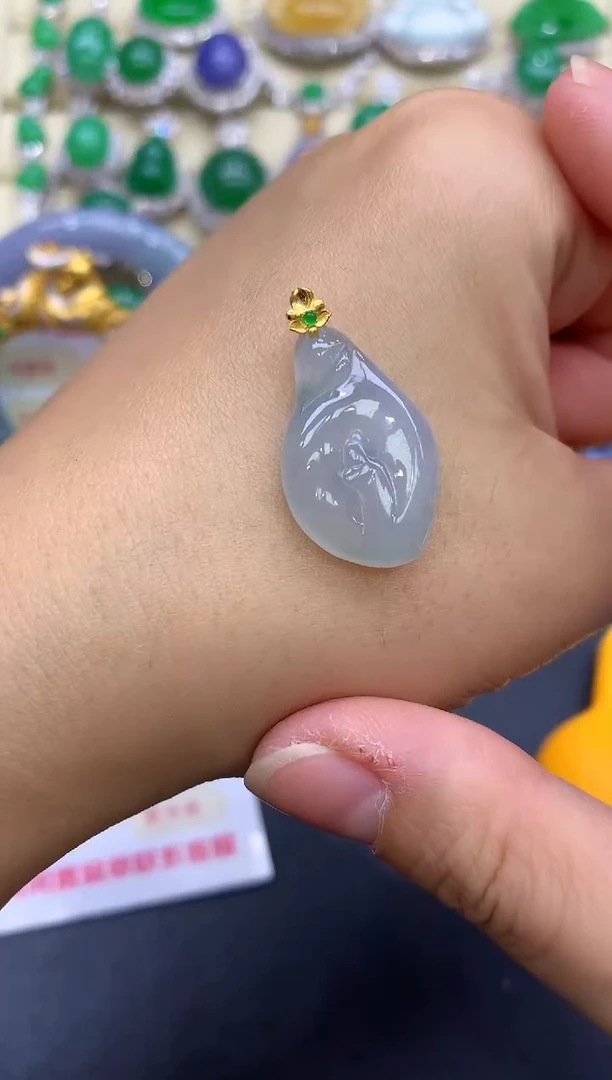 颈饰18K金镶嵌翡翠45-中国好珍宝