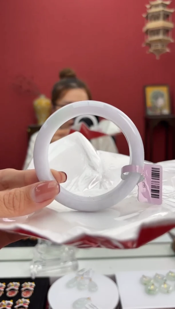 【闪购商品】翡翠手镯未镶嵌4手镯