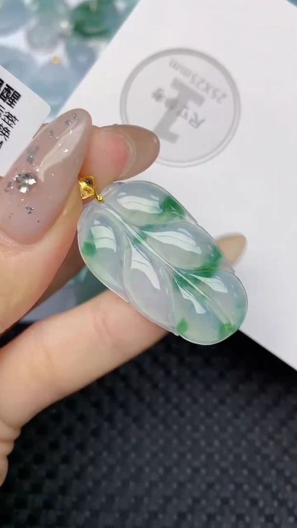 颈饰18K金镶嵌翡翠天然缅甸翡翠a货百元以上9元证书费自理