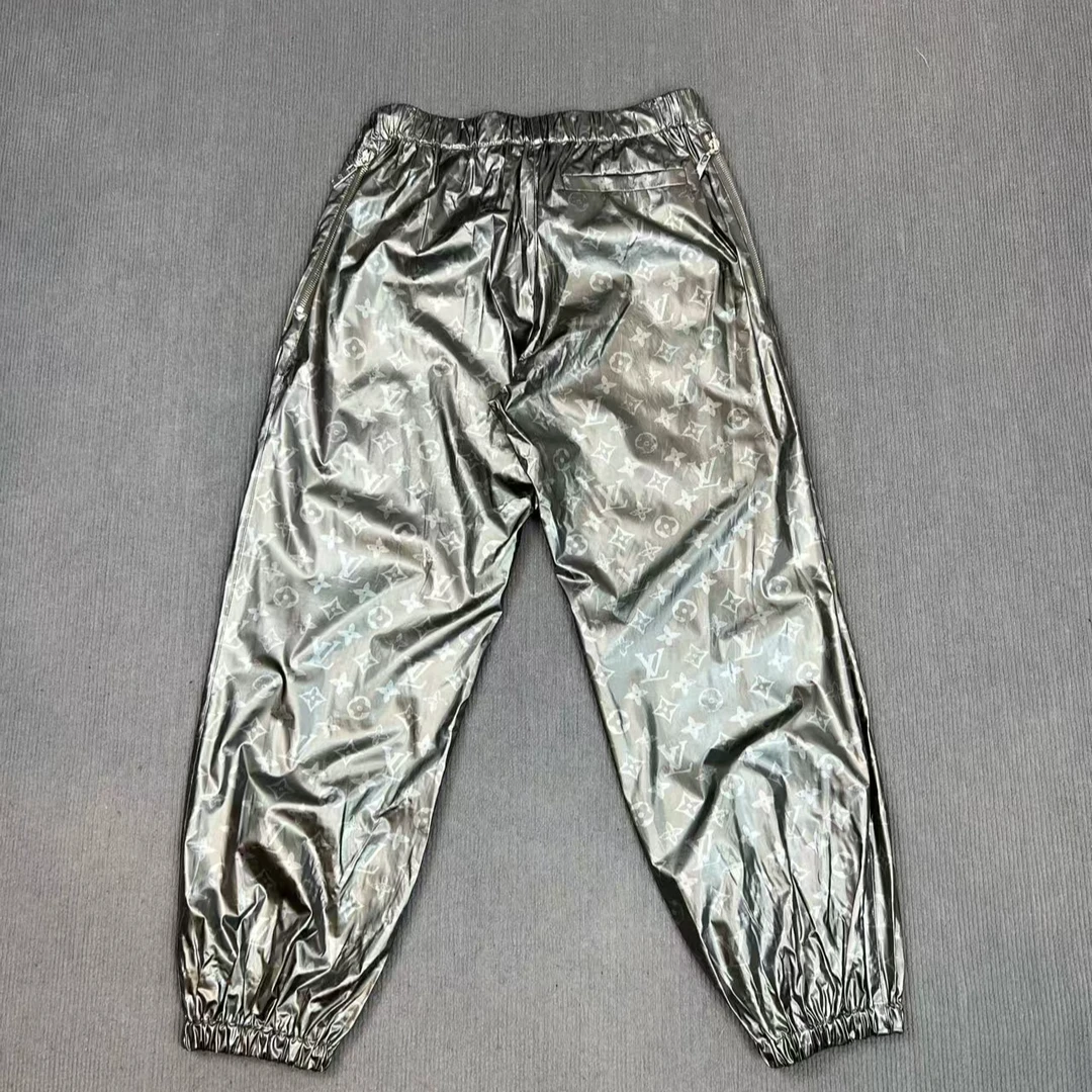 99新 LouisVuitton/路易威登 2412138/34码/满印液态金属银运动裤