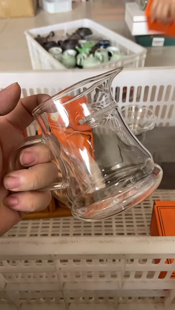 杯无运费险有瑕疵的摄影的产品有使用过的痕迹有点脏介意勿拍