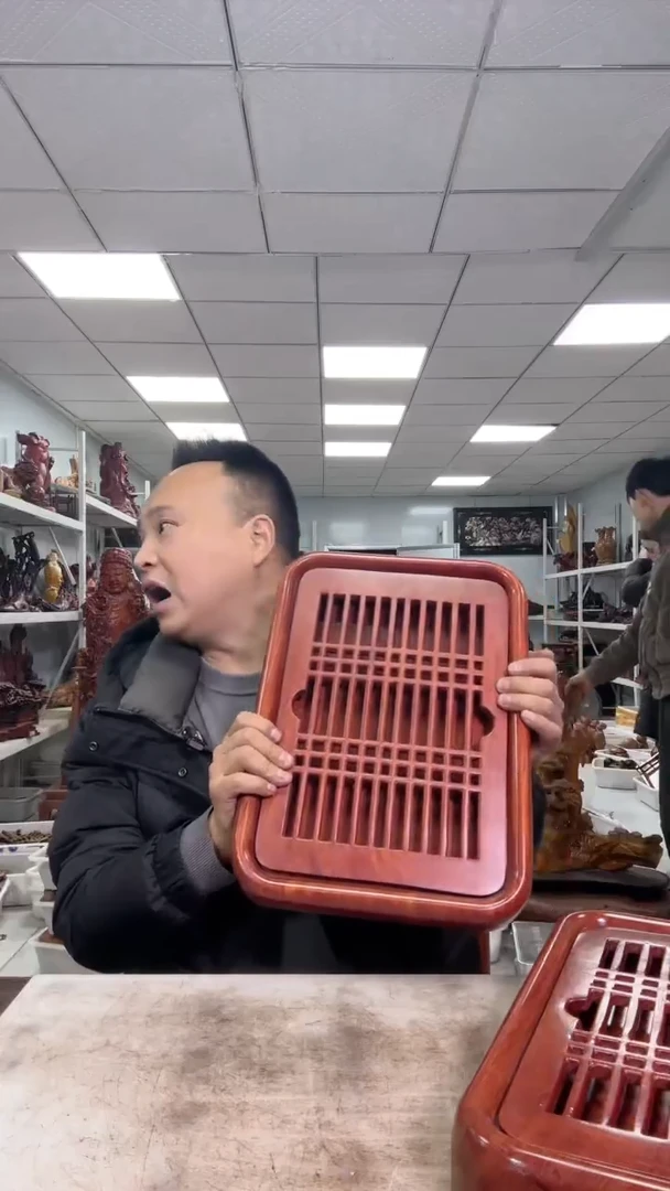 【闪购商品】花梨木类木雕工艺品8888888