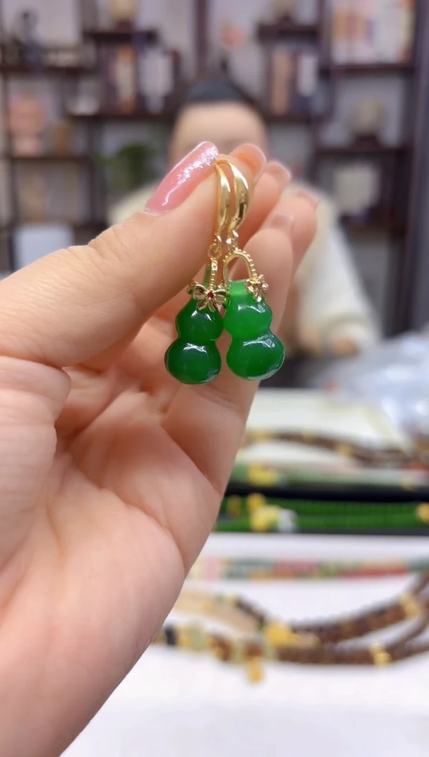 【闪购商品】翡翠耳饰14K金镶嵌耳勾E475