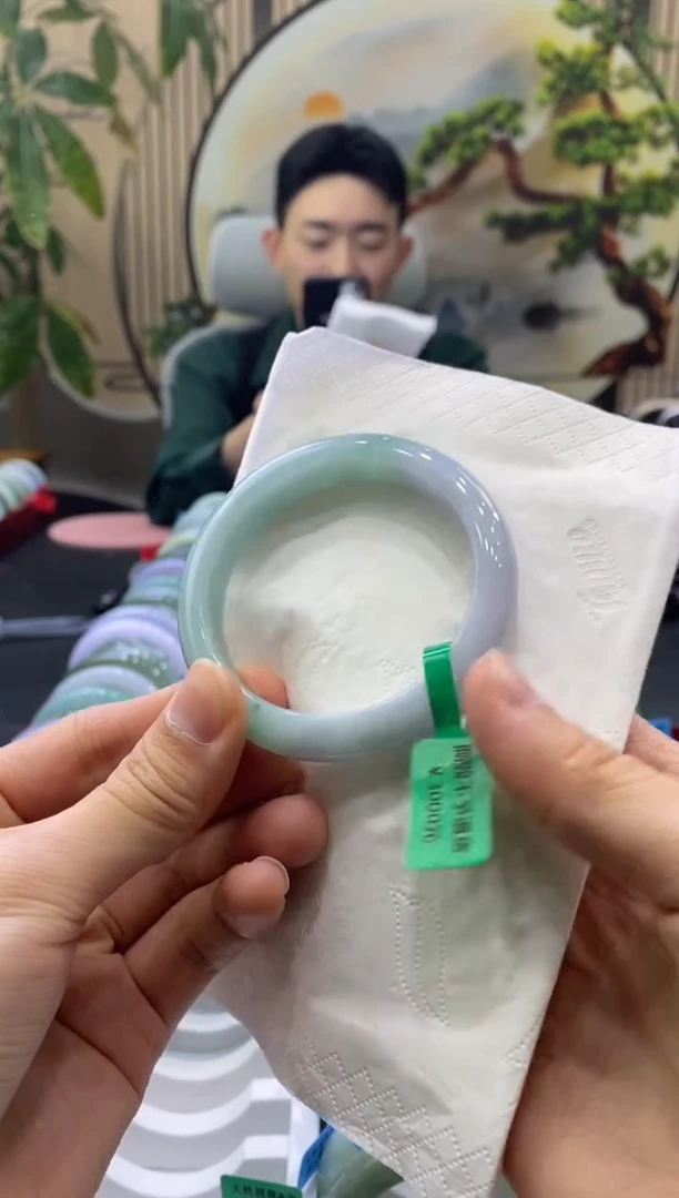 未镶嵌手镯翡翠8683