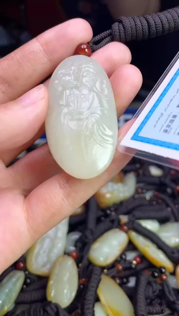 未镶嵌和田玉挂件1