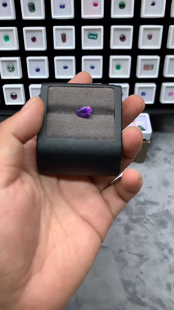 紫晶珠宝半成品未镶嵌2.23克拉