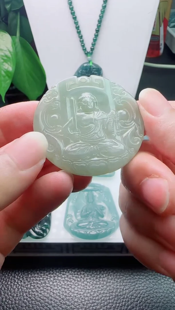 翡翠未镶嵌颈饰1111111111