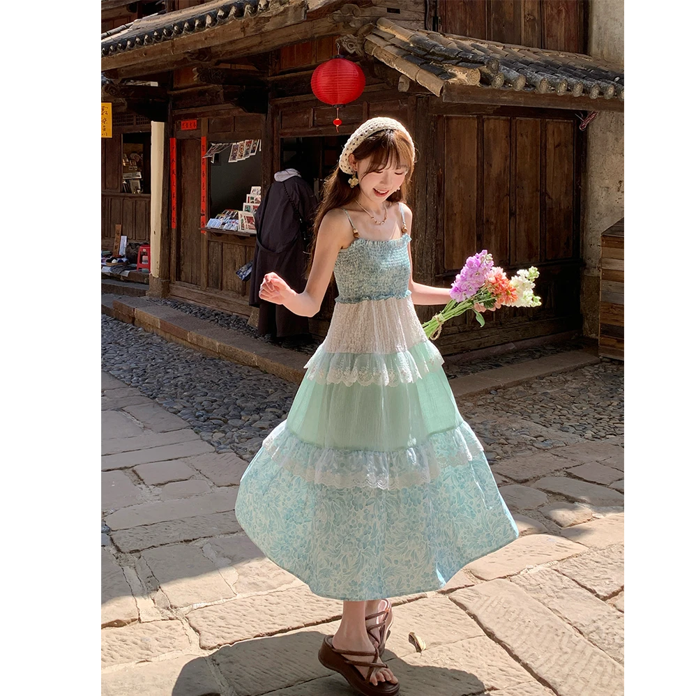 罐头士多所 裙子女夏季甜美田园森系海边度假风拼接吊带连衣裙